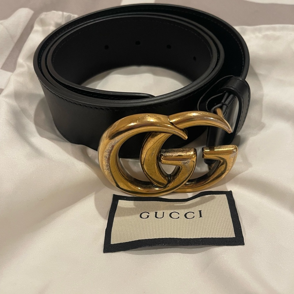 Black Gucci belt size 85